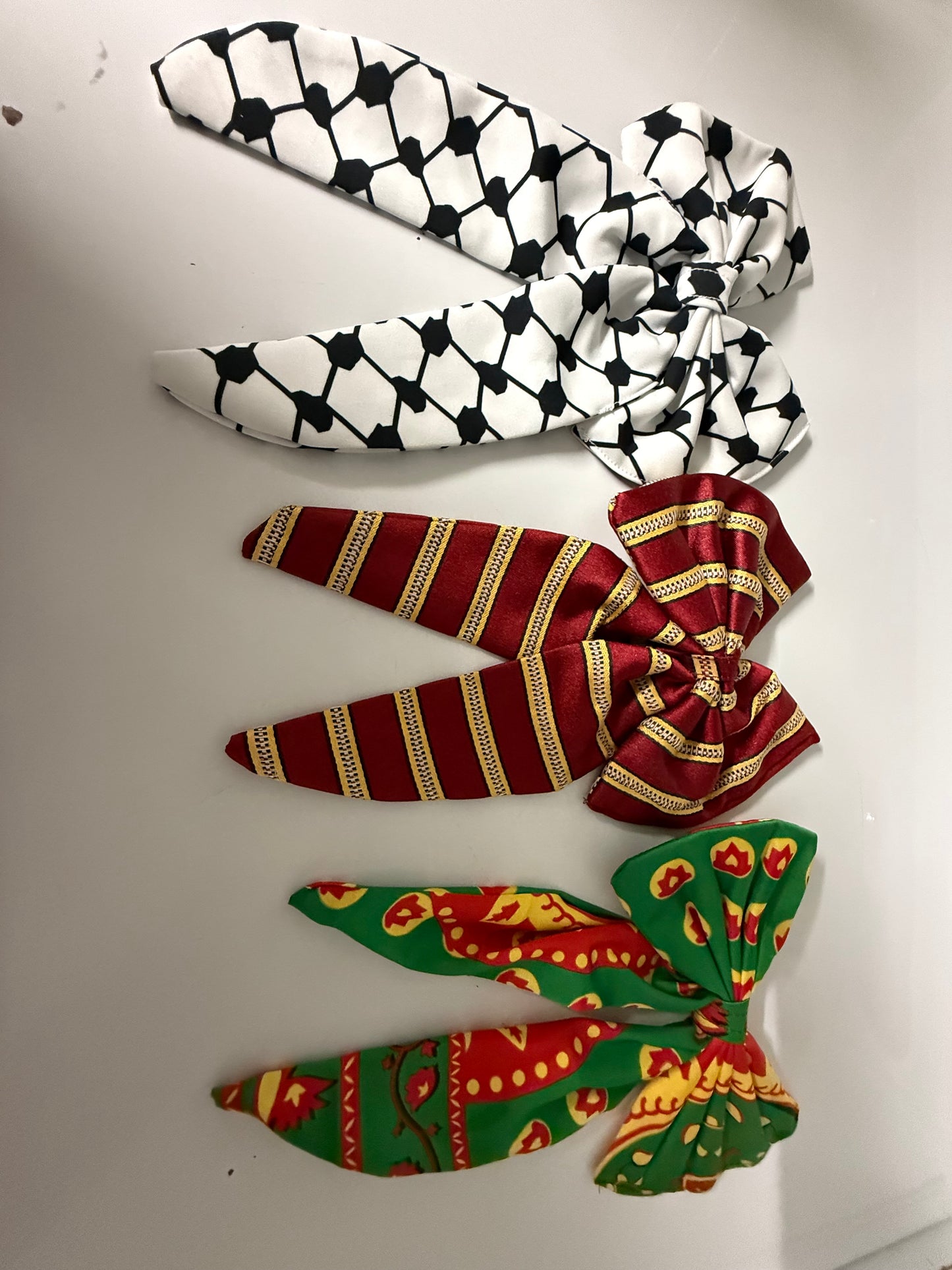 Traditional Style Bow Clip